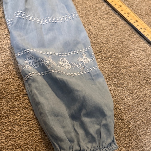 Guess Light Blue Off-Shoulder Blouse - Picture 5 of 6